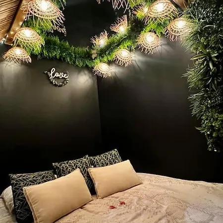 La Jungle De Zoe - Nuit Insolite A 15min De Caen Lejlighed *