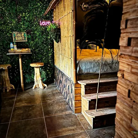 La Jungle De Zoe - Nuit Insolite A 15min De Caen Lejlighed