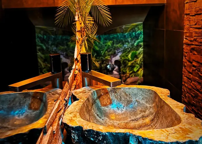 La Jungle De Zoe - Nuit Insolite A 15min De Caen דירה