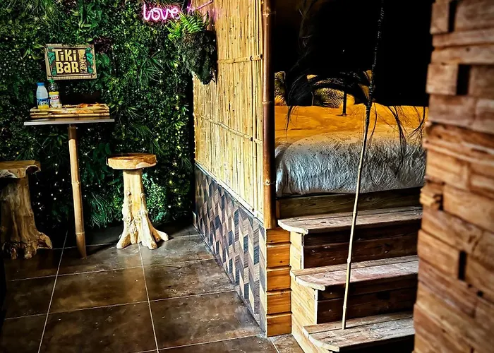 La Jungle De Zoe - Nuit Insolite A 15min De Caen דירה